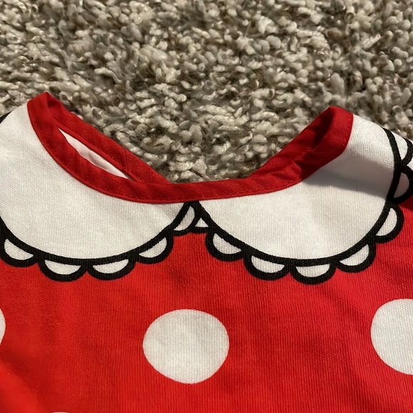 Cute Minnie Mouse Bib - Picture 3 of 5